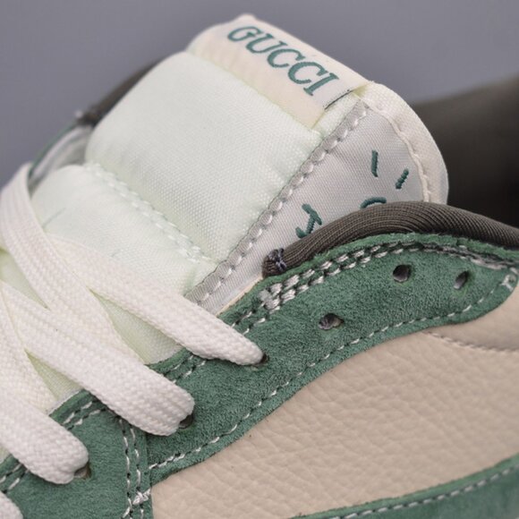 Air Jordan 1 Low Fragment x Travis Scott Sneaker - Picture 7 of 9